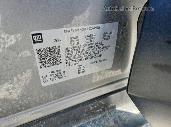 KL77LGE21RC050049 2024 CHEVROLET TRAX Silver Vista de la etiqueta del VIN