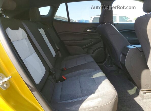 KL77LGE21RC228297 2024 CHEVROLET TRAX Yellow Vista interior trasera
