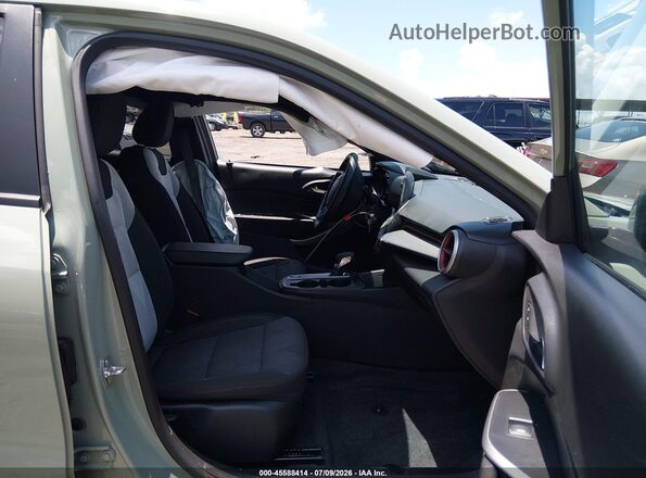 KL77LGE22RC090981 2024 CHEVROLET TRAX Green Սալոնի դիմացի տեսք