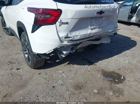 KL77LGE22RC104569 2024 CHEVROLET TRAX Белый Вид спереди