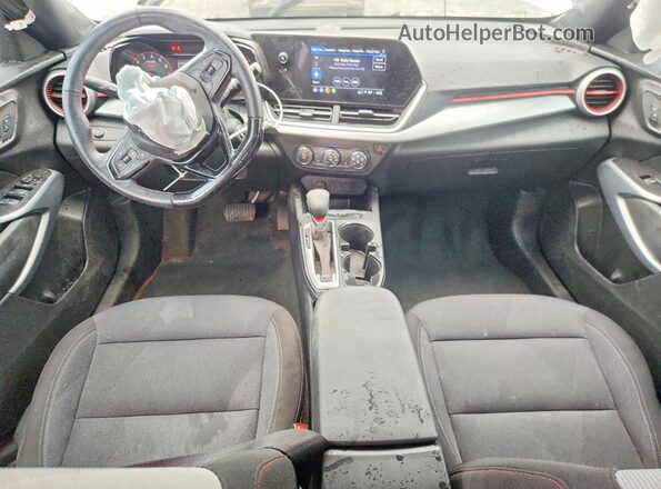 KL77LGE22RC197688 2024 CHEVROLET TRAX Gray Առջևի վահանակի տեսք