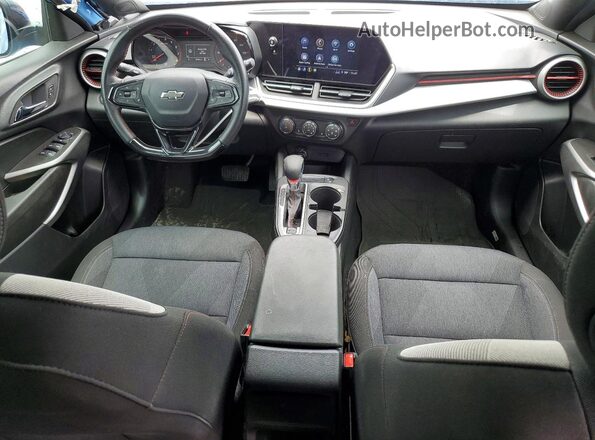 KL77LGE25RC059952 2024 CHEVROLET TRAX Blue Widok deski rozdzielczej