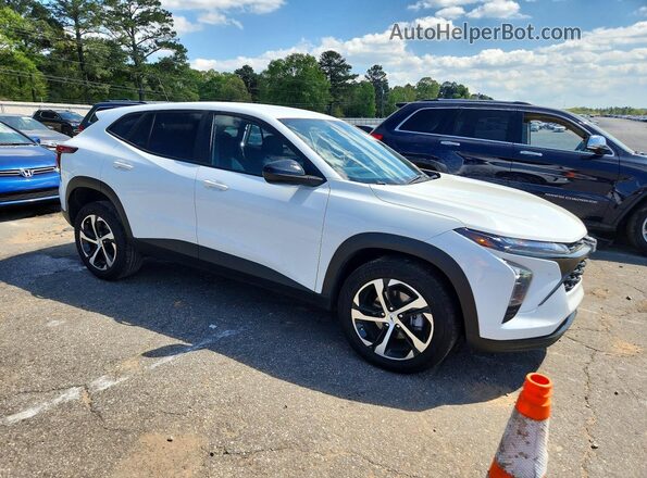 KL77LGE25RC149232 2024 CHEVROLET TRAX White Передня права чверть