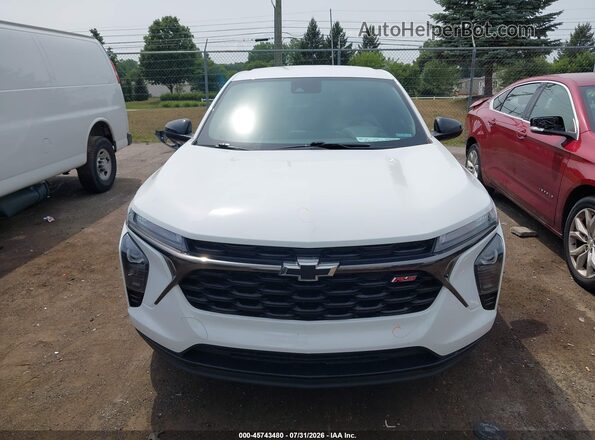 KL77LGE25RC203094 2024 CHEVROLET TRAX Белый Вид задней части салона