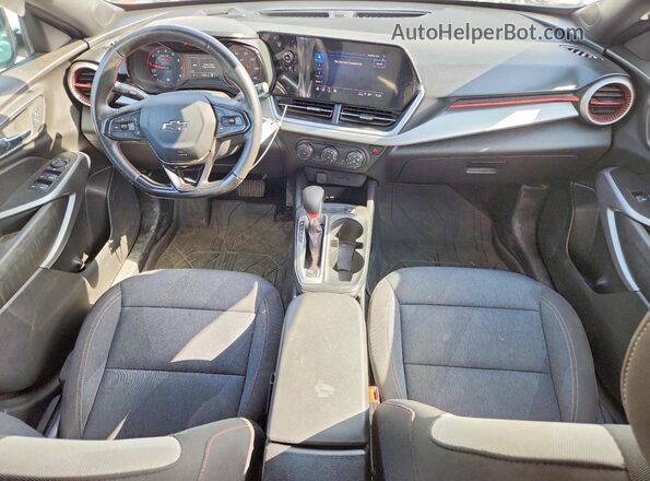 KL77LGE27RC067356 2024 CHEVROLET TRAX White Вид панелі приладів