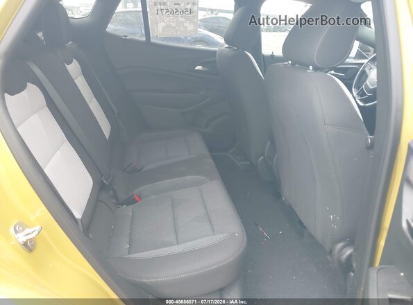 KL77LGE29RC103256 2024 CHEVROLET TRAX Yellow Widok naklejki z numerem VIN