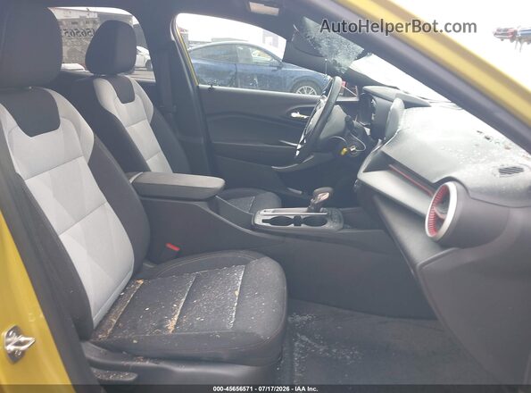 KL77LGE29RC103256 2024 CHEVROLET TRAX Yellow Widok wnętrza z przodu