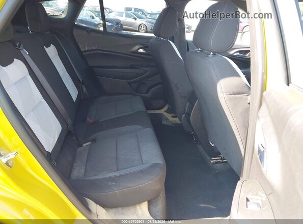 KL77LGE2XRC030057 2024 CHEVROLET TRAX Gold Вид наклейки з VIN-кодом