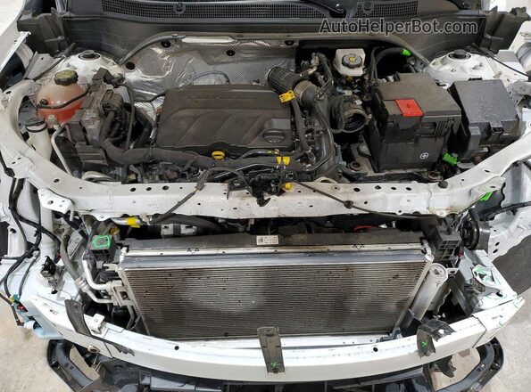 KL77LGE2XRC155415 2024 CHEVROLET TRAX White Engine compartment view