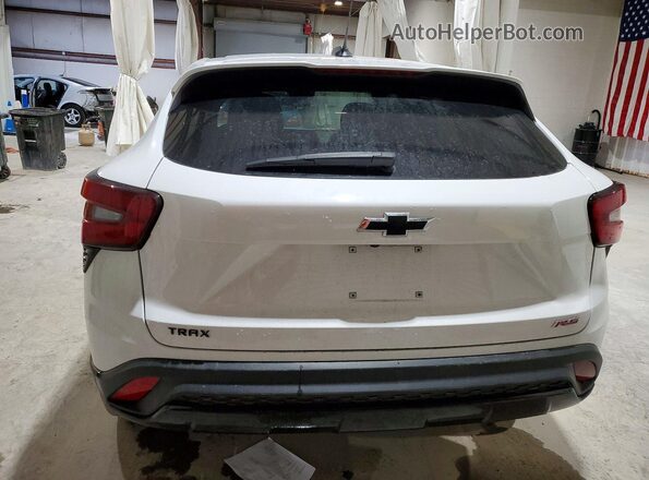KL77LGE2XRC155415 2024 CHEVROLET TRAX White Rear view