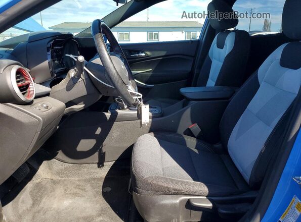 KL77LGE2XRC172294 2024 CHEVROLET TRAX Blue Vista interior delantera