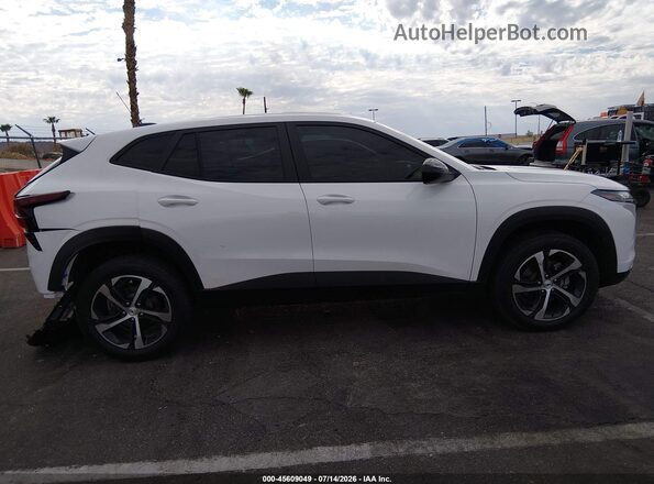 KL77LGE2XRC235359 2024 CHEVROLET TRAX White Rear interior view