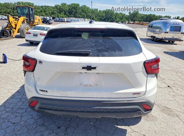KL77LGEP0SC017254 2025 CHEVROLET TRAX White Вид ззаду