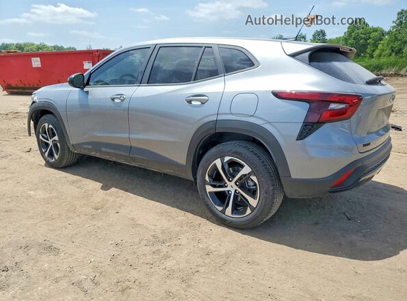 KL77LGEP0SC200492 2025 CHEVROLET TRAX Серебряный Задняя левая четверть