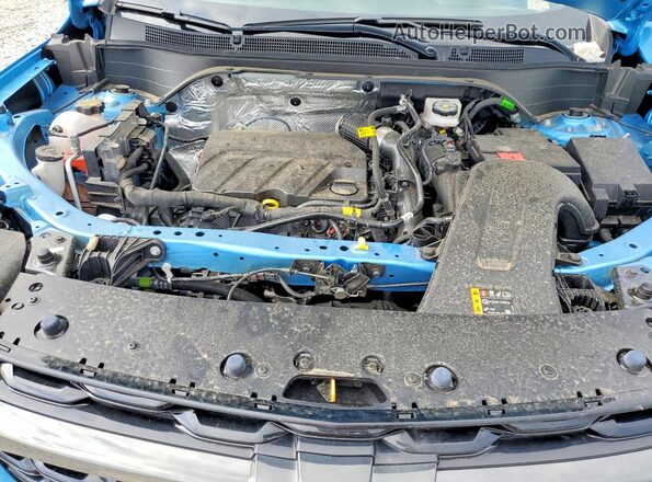 KL77LGEP1SC323590 2025 CHEVROLET TRAX Blue Engine compartment view