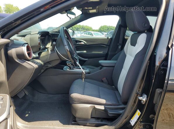 KL77LGEP3SC050393 2025 CHEVROLET TRAX Black Вид салону спереду