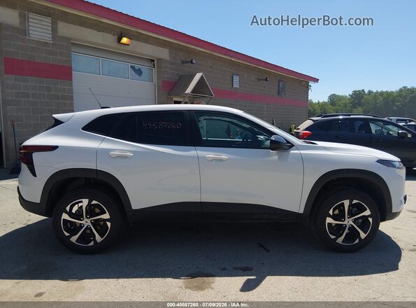 KL77LGEP3SC312039 2025 CHEVROLET TRAX White Սալոնի 360 աստիճան տեսք