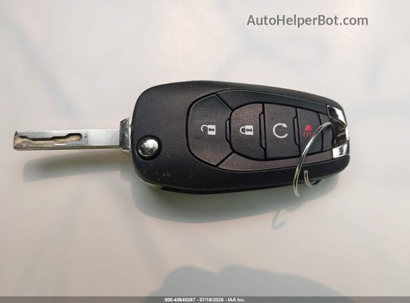KL77LGEP4SC271582 2025 CHEVROLET TRAX Белый Вид панели приборов