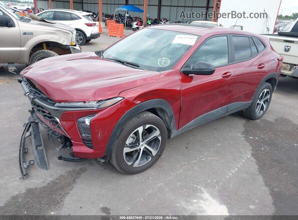KL77LGEP7SC057539 2025 CHEVROLET TRAX Red Առջևի ձախ երեք քառորդ տեսարան