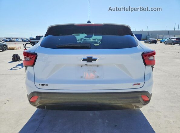 KL77LGEP8SC020080 2025 CHEVROLET TRAX White Vista trasera