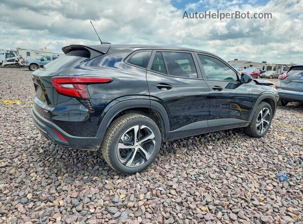 KL77LGEP8SC108157 2025 CHEVROLET TRAX Черный Задняя правая четверть