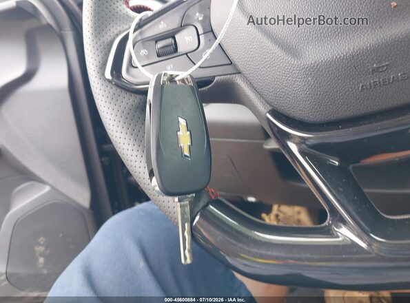 KL77LGEP8TC156582 2026 CHEVROLET TRAX Black Вид панелі приладів