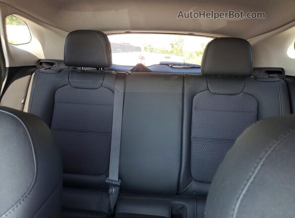 KL77LHE21RC118436 2024 CHEVROLET TRAX Red Հետևի նստատեղերի տեսք