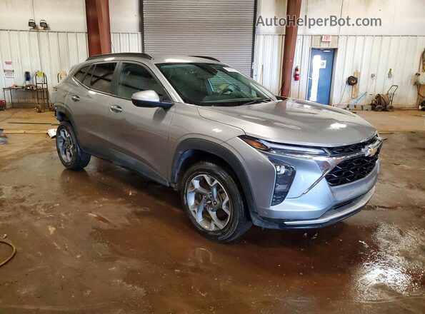 KL77LHE21RC203342 2024 CHEVROLET TRAX Gray წინა მარჯვენა