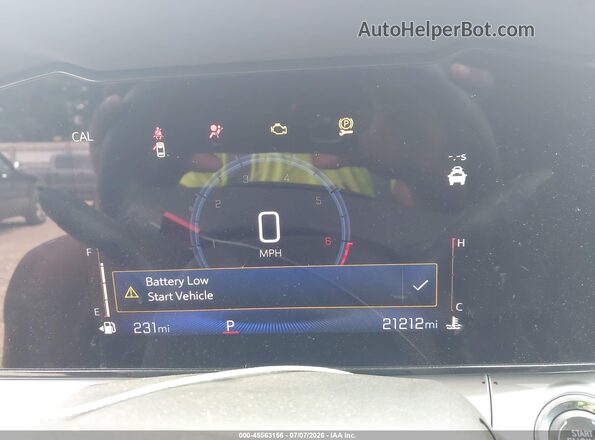 KL77LHE21RC243050 2024 CHEVROLET TRAX Красный Вид задних сидений