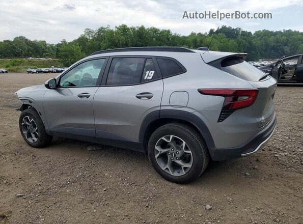 KL77LHE25RC026357 2024 CHEVROLET TRAX Серебряный Задняя левая четверть