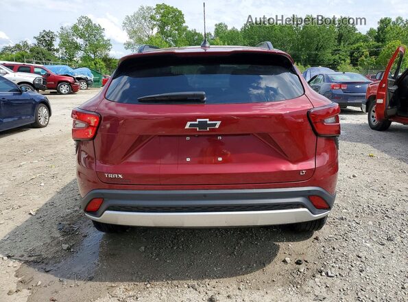 KL77LHE25RC159720 2024 CHEVROLET TRAX Красный Вид сзади