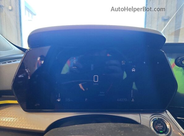 KL77LHE26RC004898 2024 CHEVROLET TRAX Blue Widok zestawu wskaźników