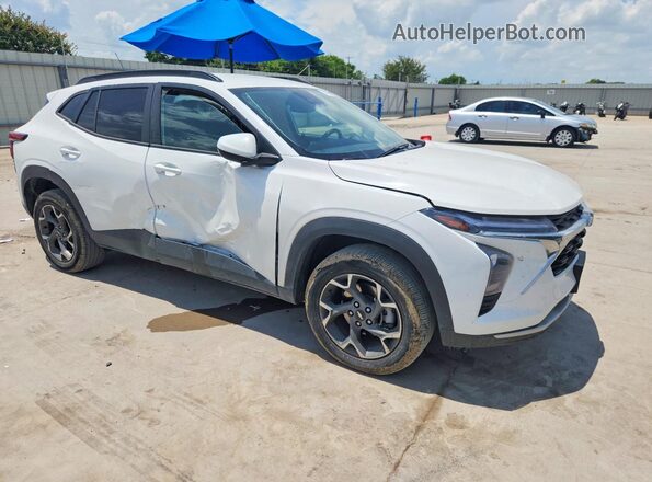 KL77LHE26RC238927 2024 CHEVROLET TRAX White Delantero derecho