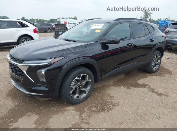 KL77LHE29RC053304 2024 CHEVROLET TRAX Черный Передняя левая четверть