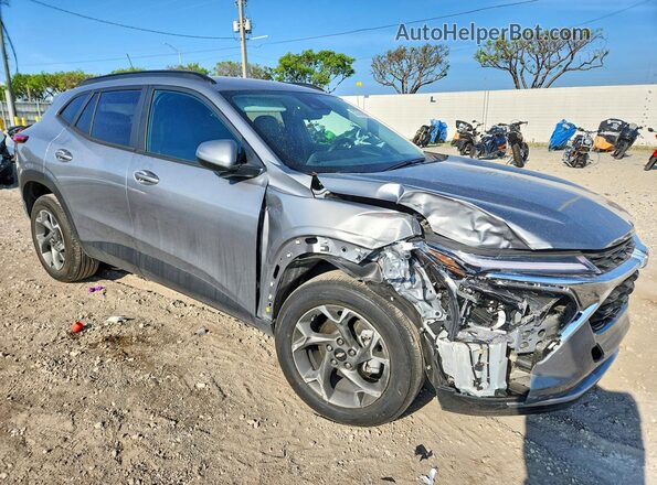 KL77LHE2XRC177758 2024 CHEVROLET TRAX Silver Przód prawy