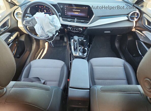 KL77LHEP0SC024615 2025 CHEVROLET TRAX Blue წინა პანელის ხედი