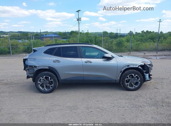 KL77LHEP0SC165247 2025 CHEVROLET TRAX Gray Rear interior view