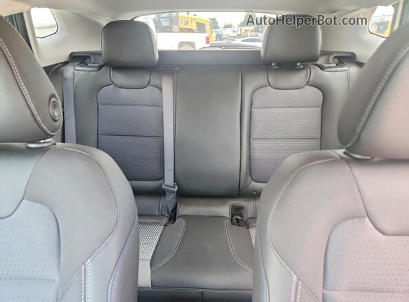 KL77LHEP0SC282956 2025 CHEVROLET TRAX Blue უკანა სავარძლების ხედი
