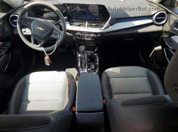 KL77LHEP0TC106801 2026 CHEVROLET TRAX Black Dashboard view