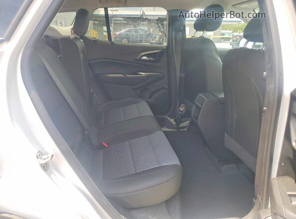KL77LHEP1SC038376 2025 CHEVROLET TRAX White Вид задньої частини салону