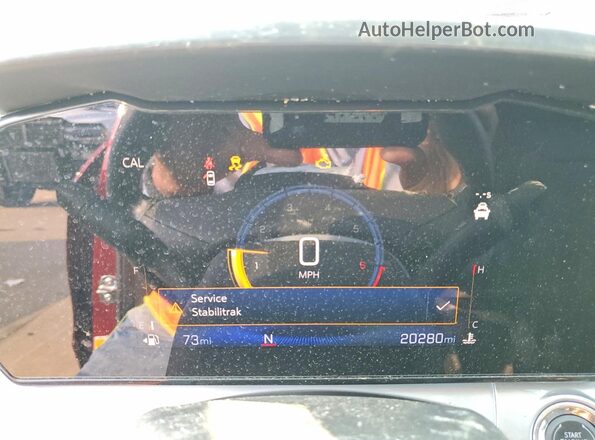 KL77LHEP1SC208428 2025 CHEVROLET TRAX Red Vista del cuadro de instrumentos