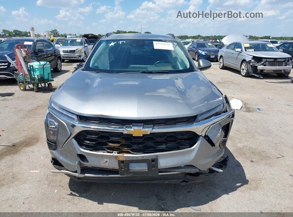 KL77LHEP1SC234284 2025 CHEVROLET TRAX Silver Սարքավորումների վահանակի տեսք
