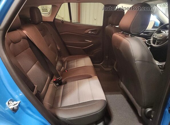 KL77LHEP1TC160379 2026 CHEVROLET TRAX Blue Vista de los asientos traseros