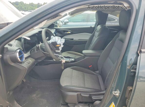 KL77LHEP2SC143119 2025 CHEVROLET TRAX Gray Front interior view