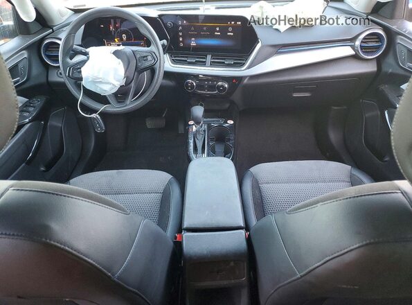KL77LHEP2SC156663 2025 CHEVROLET TRAX Burgundy Dashboard view