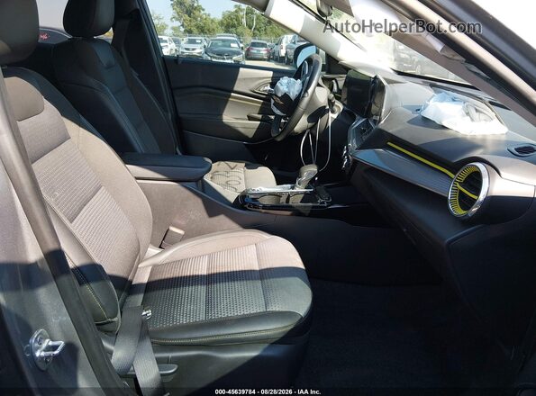 KL77LHEP2SC164262 2025 CHEVROLET TRAX Gray Widok wnętrza z przodu