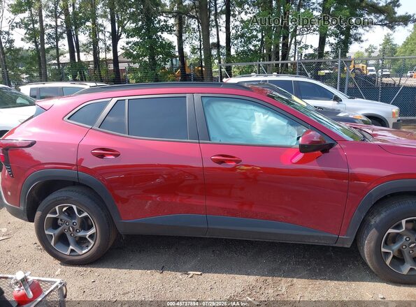 KL77LHEP2SC255029 2025 CHEVROLET TRAX Burgundy Vista interior trasera