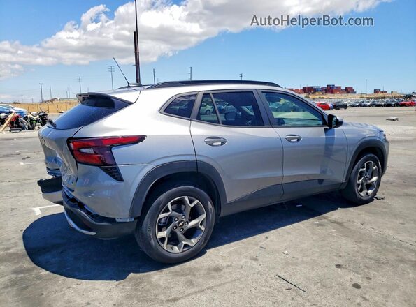 KL77LHEP2SC274597 2025 CHEVROLET TRAX Silver Trasero derecho