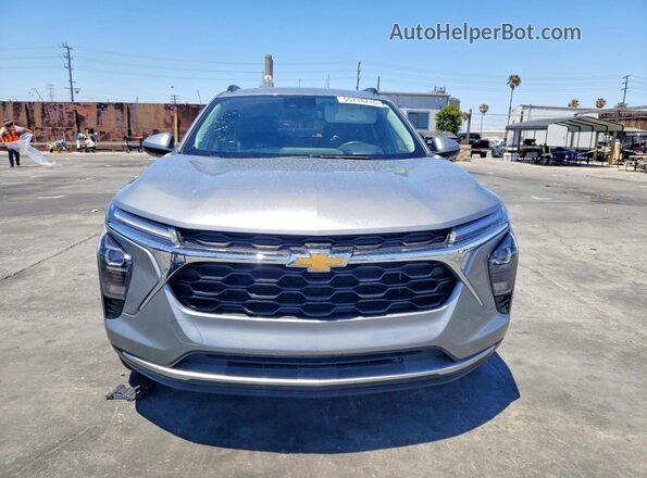 KL77LHEP2SC274597 2025 CHEVROLET TRAX Silver Vista frontal