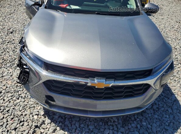 KL77LHEP2SC301636 2025 CHEVROLET TRAX Silver Vista interior trasera